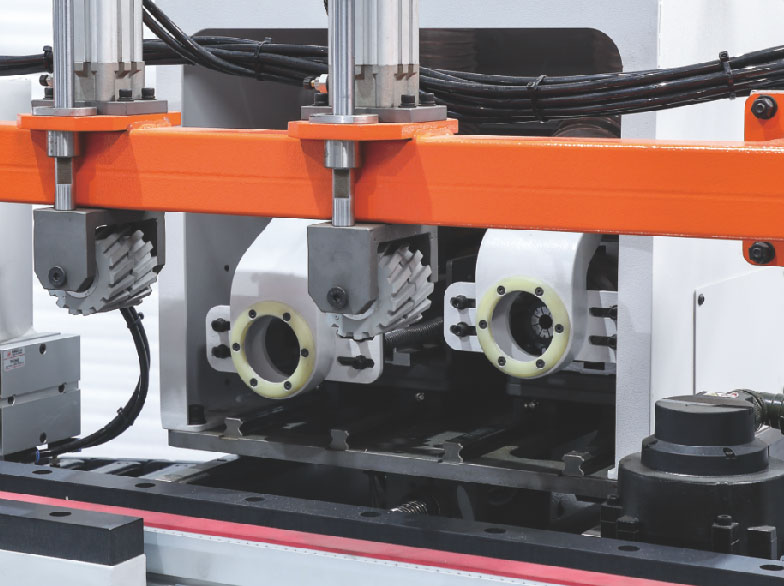 HMD2202通過式木門鎖孔機