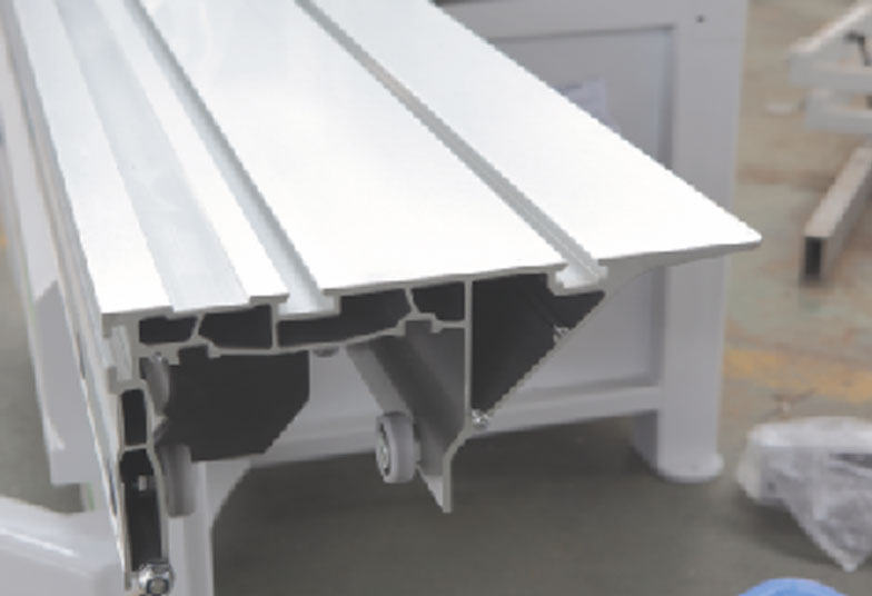 MJ320DK數控精密推臺鋸