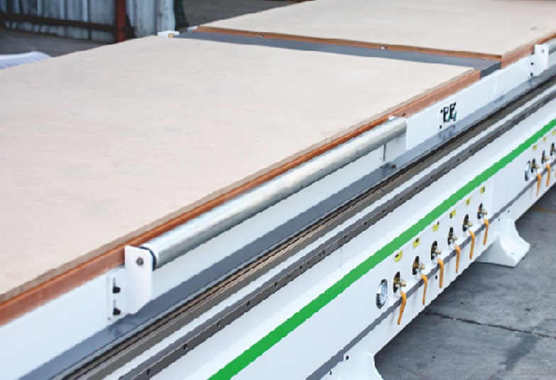 HK409T4數控開料機